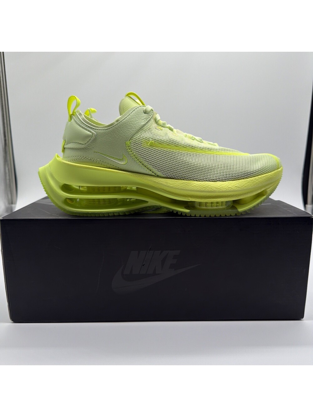 Size 9 - Nike Zoom Double Stacked Barely Volt W - Picture 3 of 11
